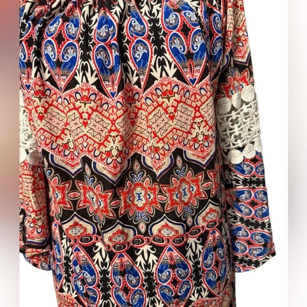 Womens Win Win colorful pinwheel sleeve tunic with lace on the sleeves Size L-XL - Picture 2 of 9